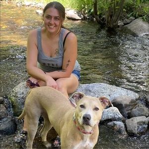 Meet your Posher, Danielle